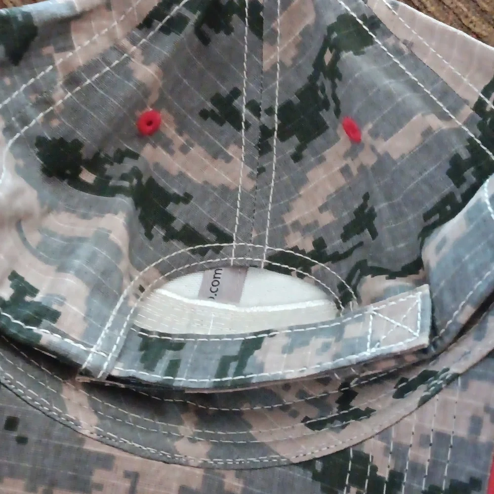 NWOT Milton Rental Store Camoflage Cap